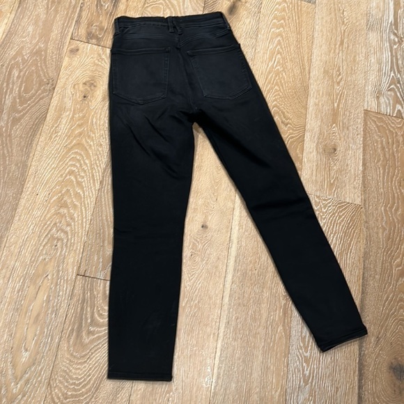 Good American Good Waist Crop Jean - Picture 6 of 10